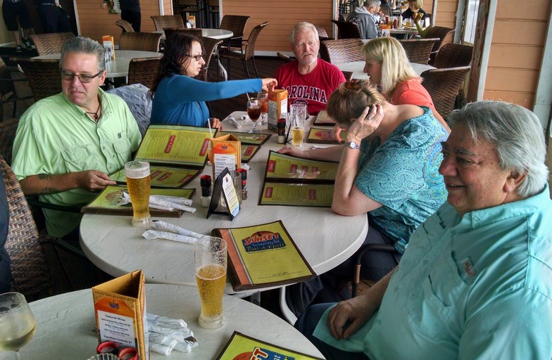 Boating? to Lunch at Sunset Grill